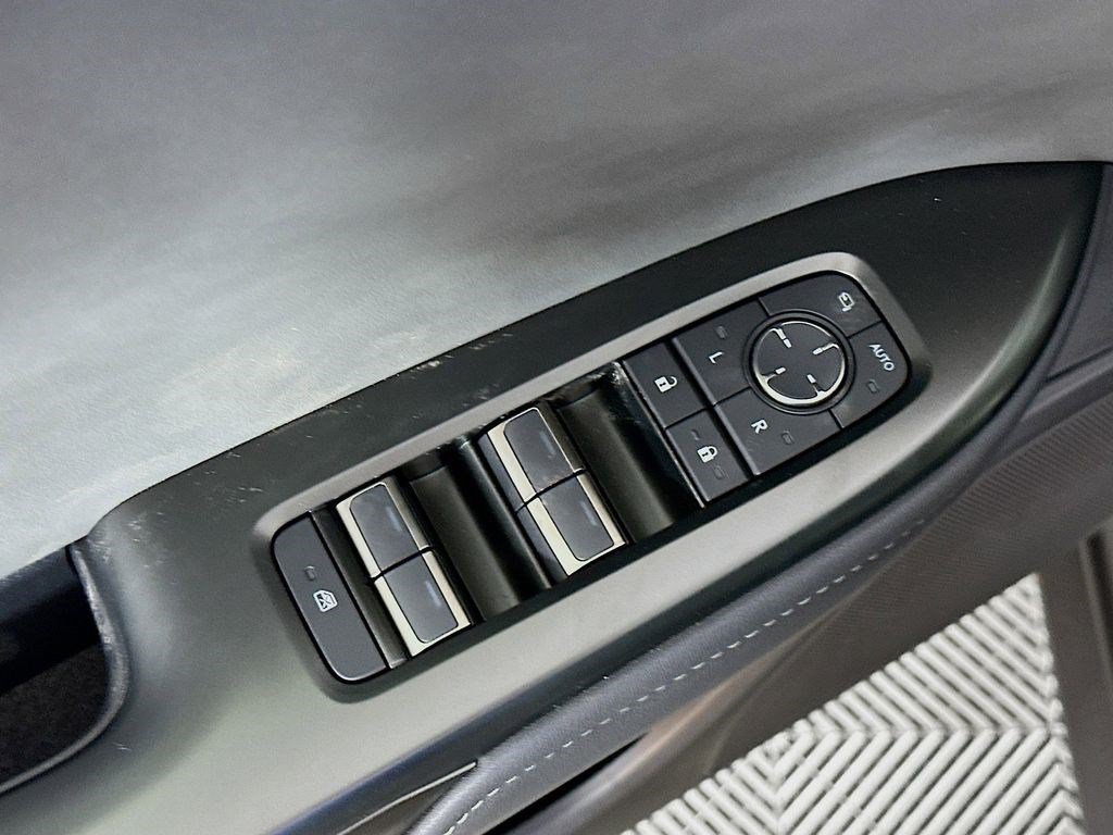 New 2026 Lexus RZ 450e AWD w/ Cold Area Package image 20