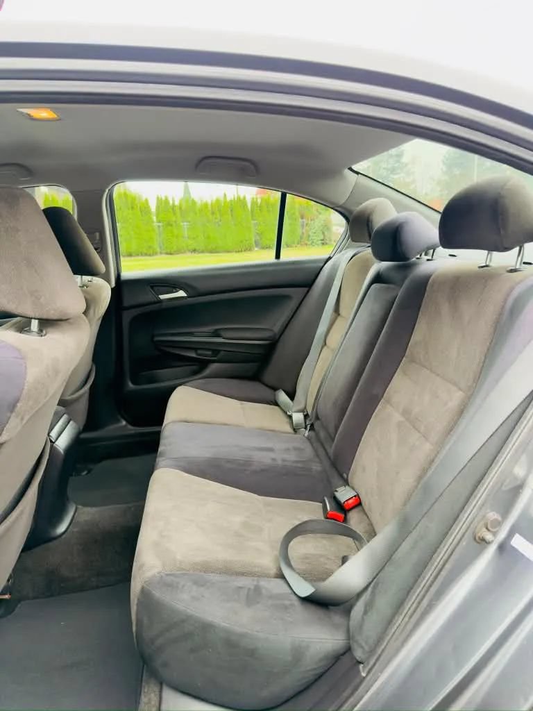 Used 2010 Honda Accord LX image 10