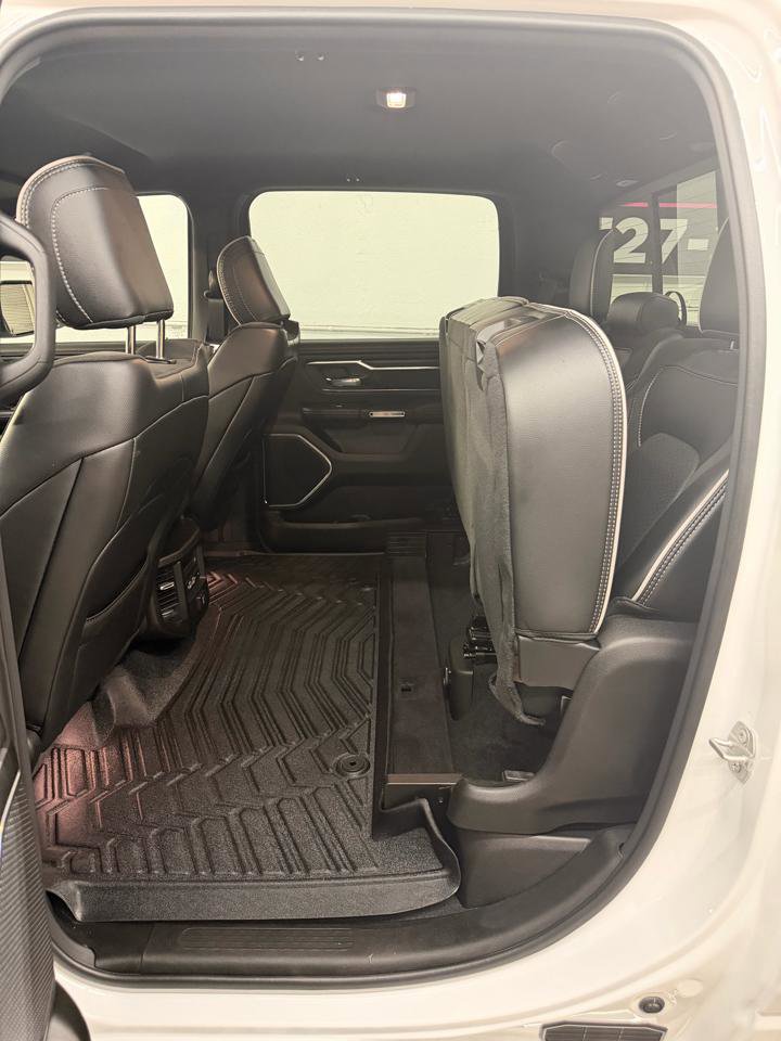 Used 2025 RAM 1500 Laramie AWD/4WD image 31
