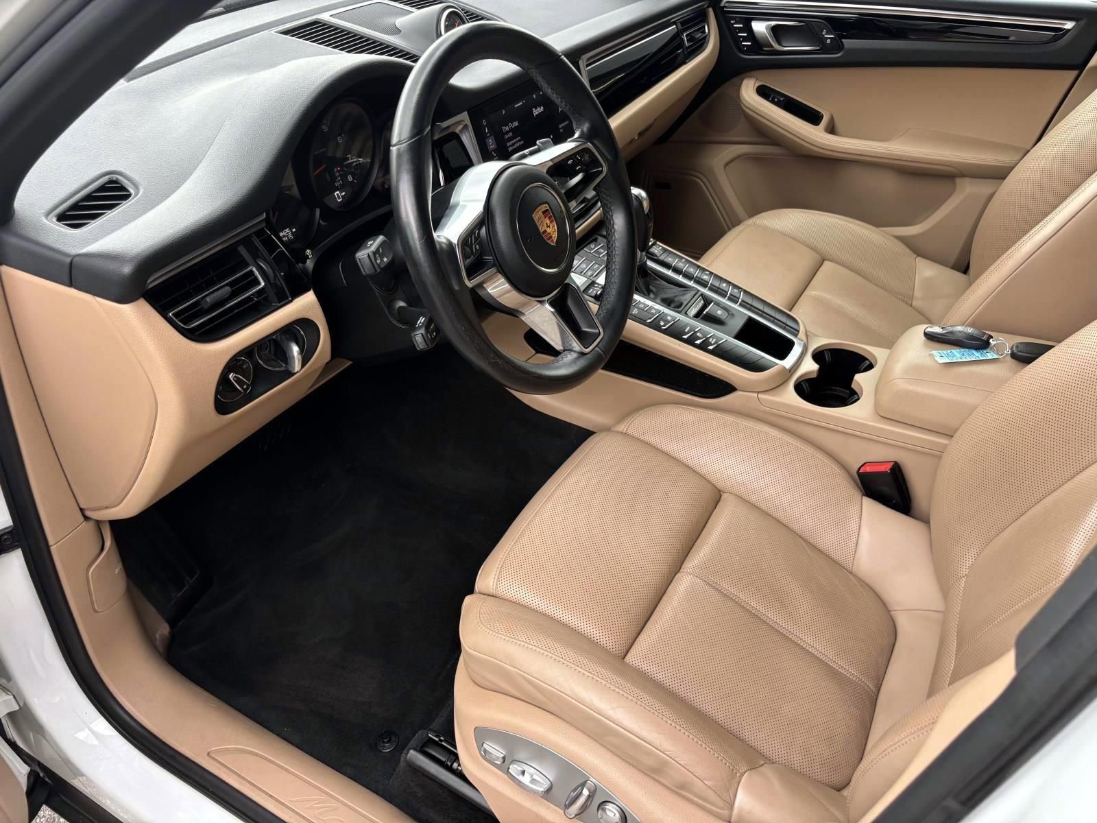 Used 2020 Porsche Macan AWD/4WD image 19