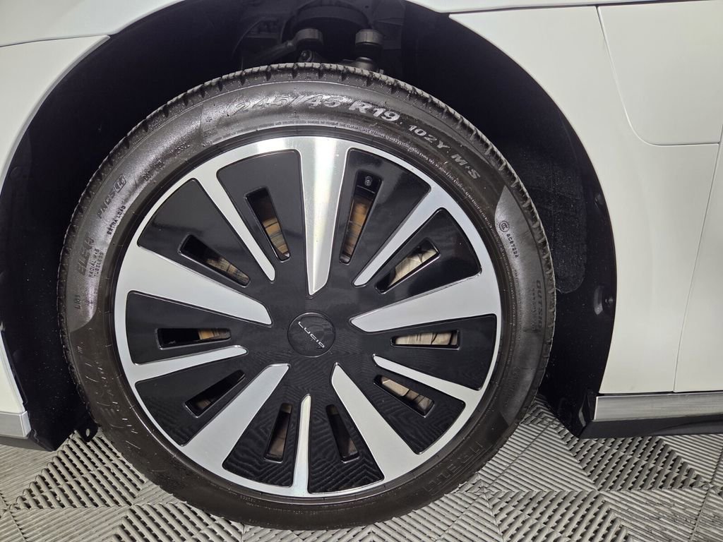 Used 2024 Lucid Air Pure RWD image 10