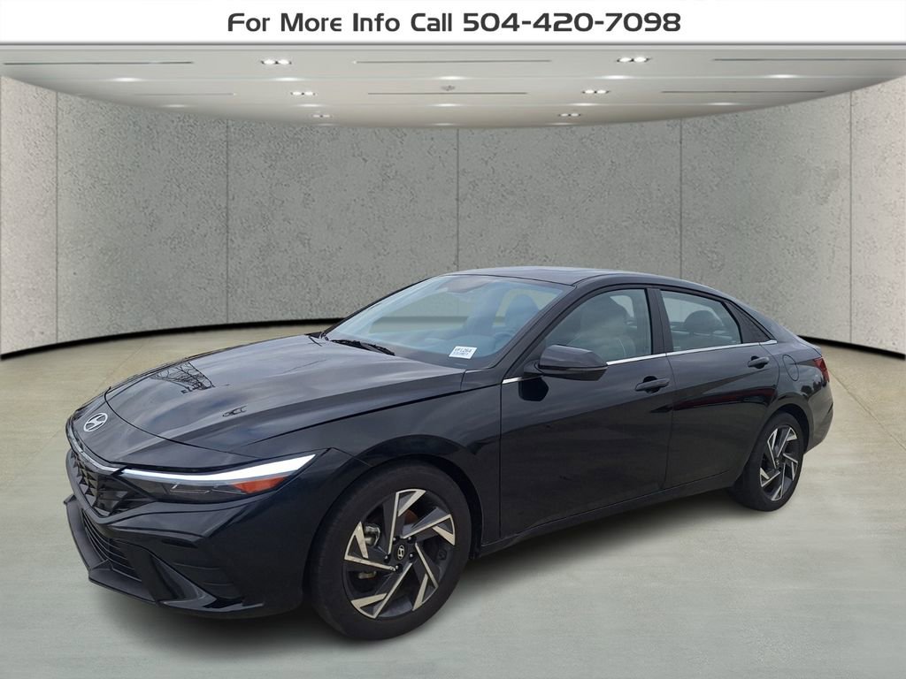 Used 2025 Hyundai Elantra Limited