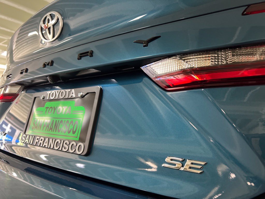New 2026 Toyota Camry SE FWD image 8