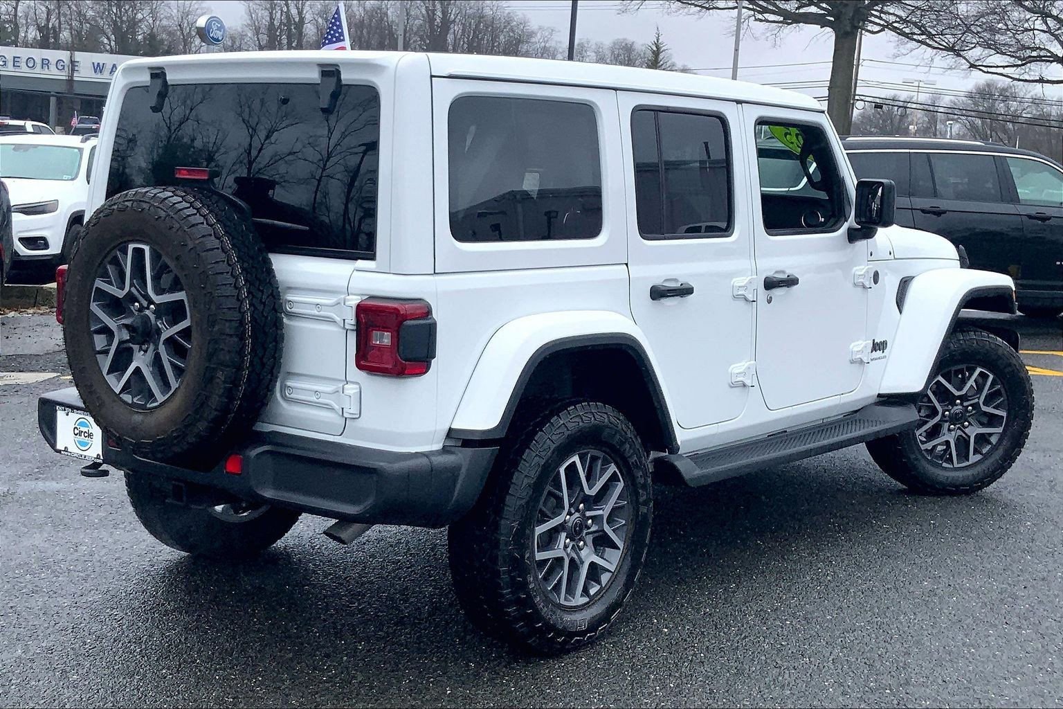 Certified 2025 Jeep Wrangler Sahara image 11