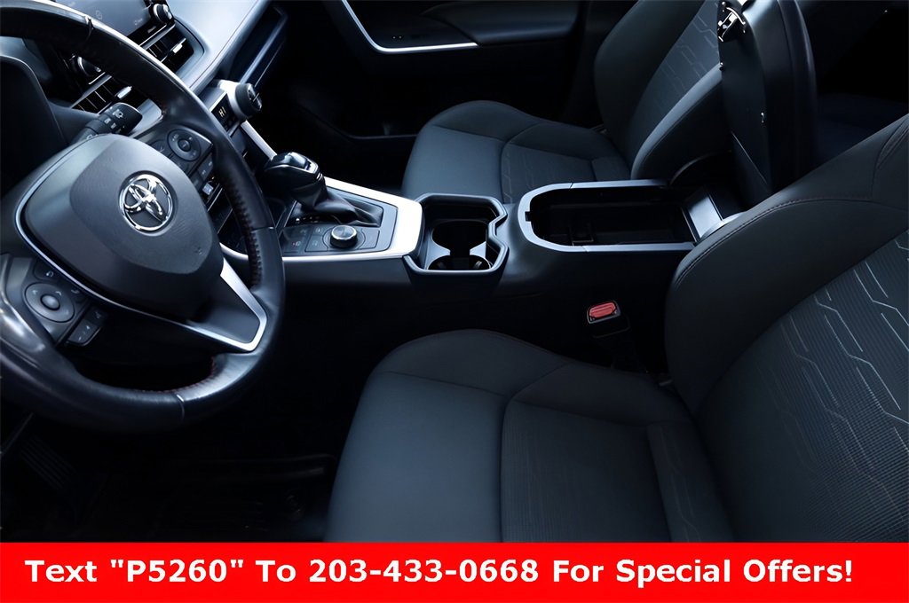 Certified 2021 Toyota RAV4 SE image 28