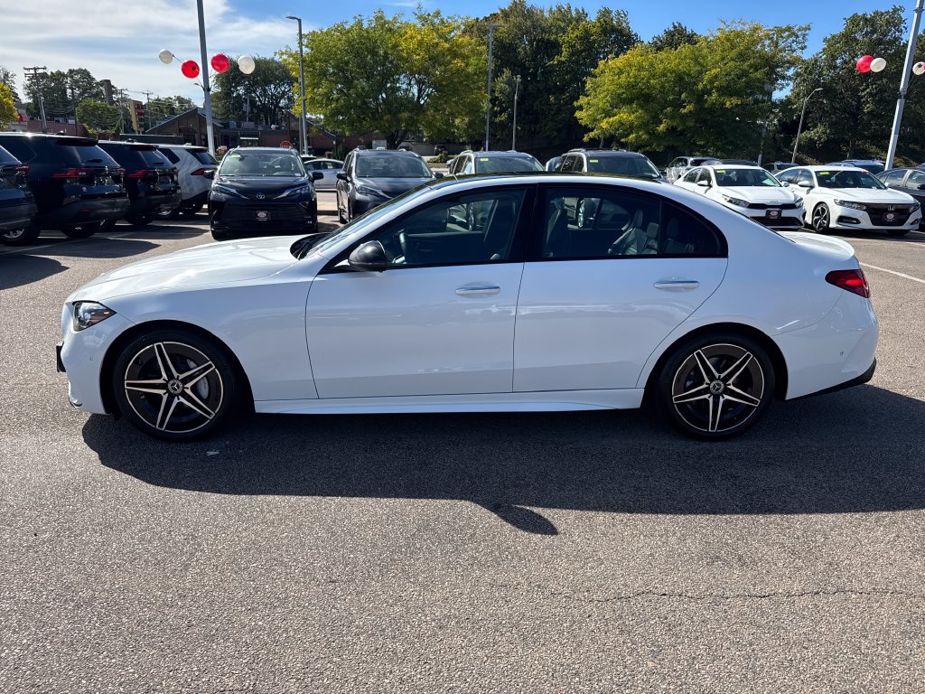Used 2024 Mercedes-Benz C 300 4MATIC Sedan image 4