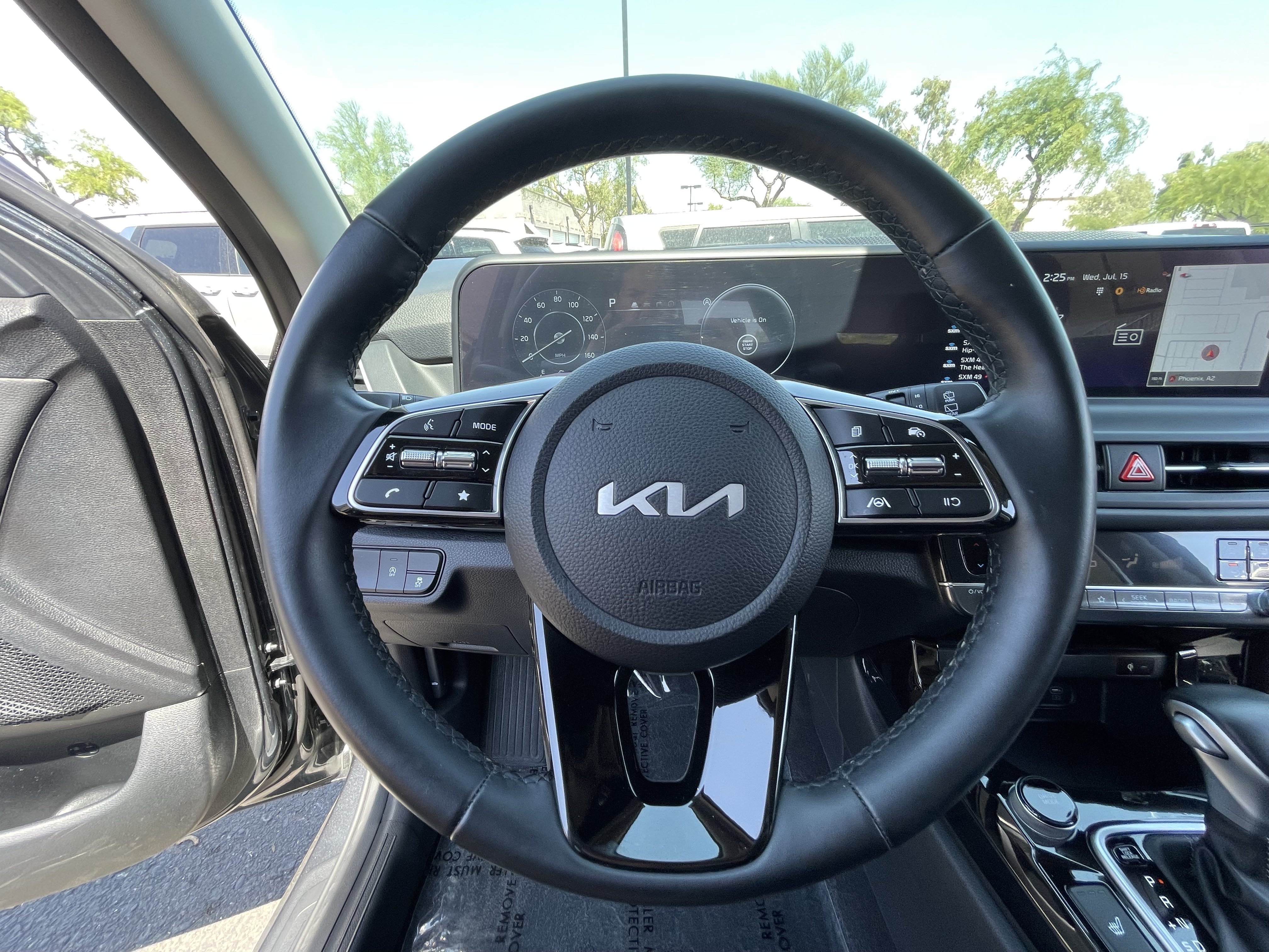 Certified 2025 Kia Seltos EX w/ EX Sunroof Package FWD image 24