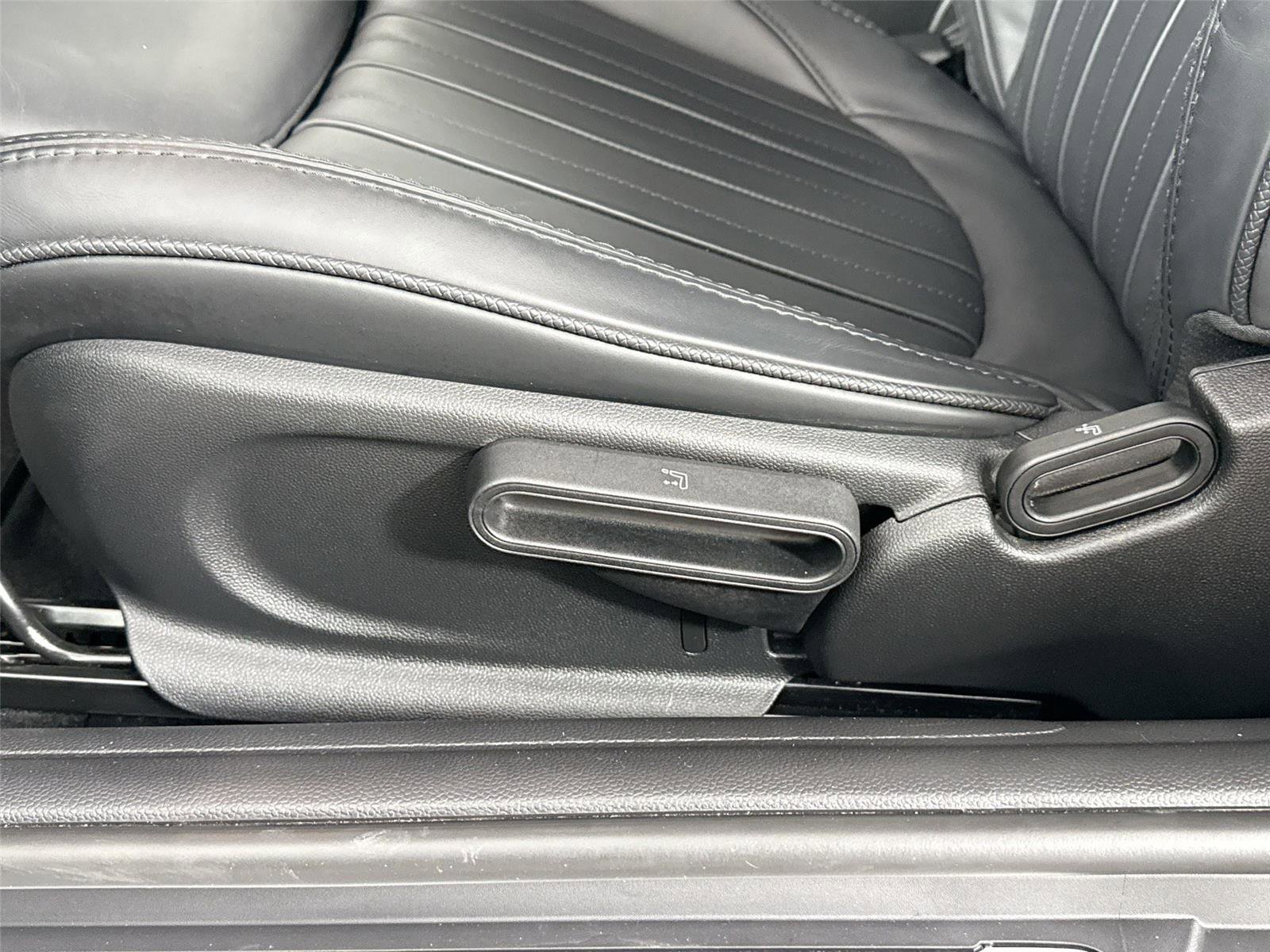 Used 2023 MINI Cooper S image 27