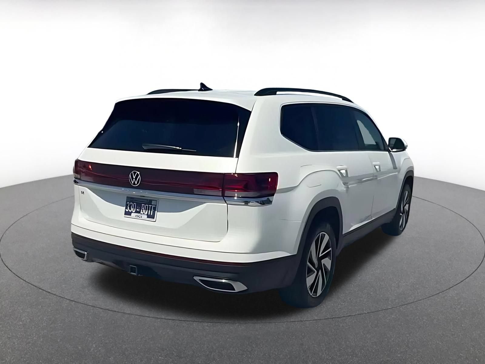 Used 2026 Volkswagen Atlas SE FWD image 14