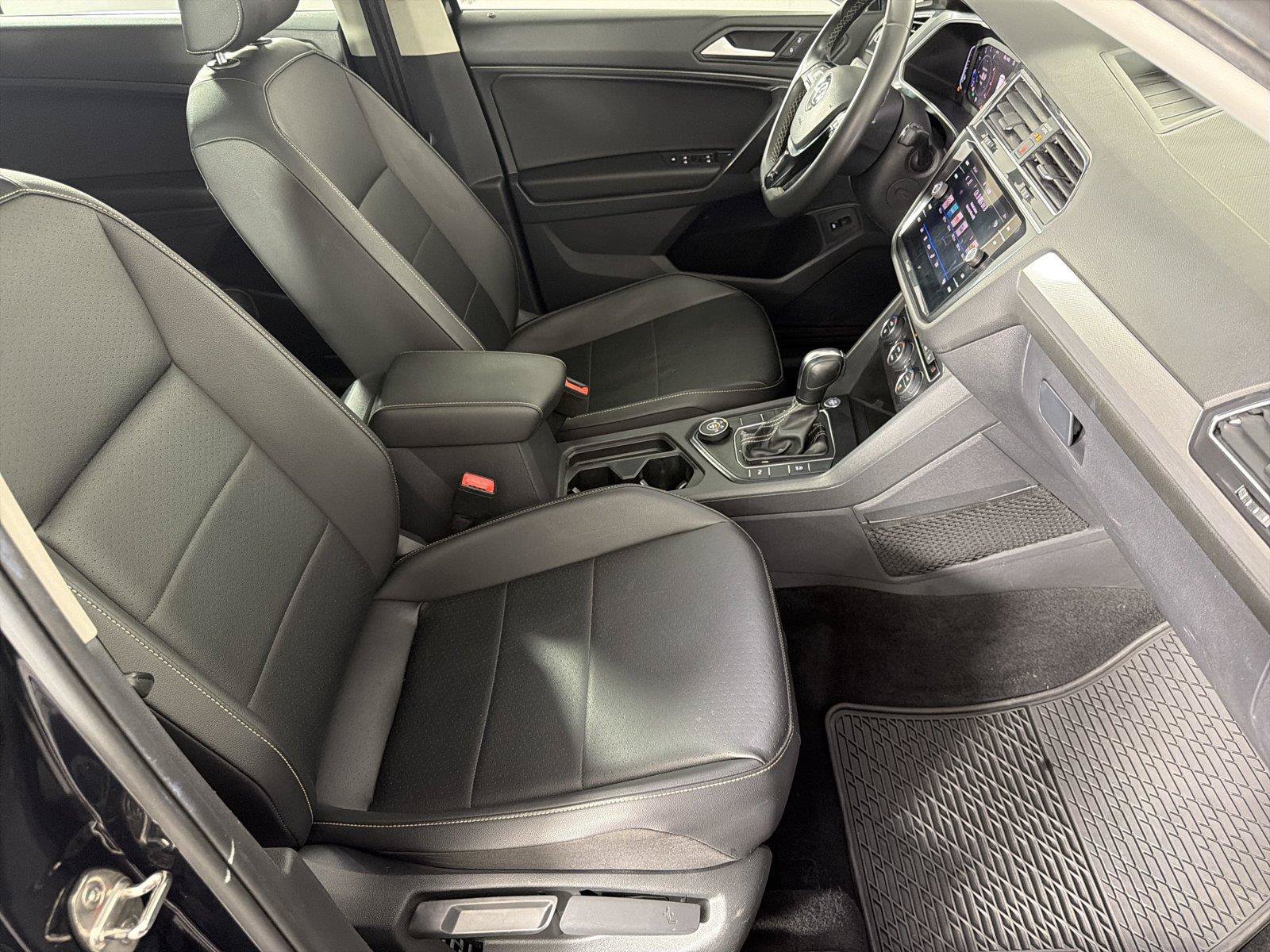Used 2021 Volkswagen Tiguan SEL AWD/4WD image 13