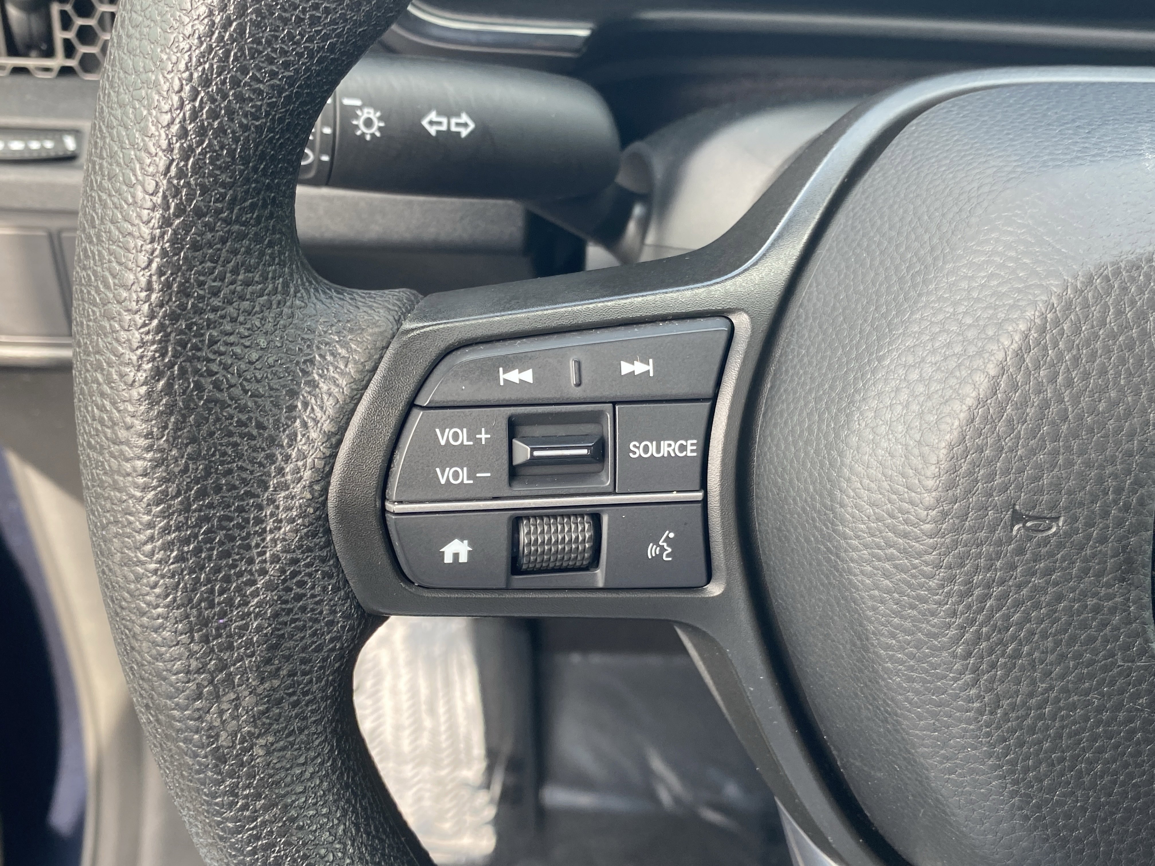 Certified 2025 Honda CR-V EX image 26