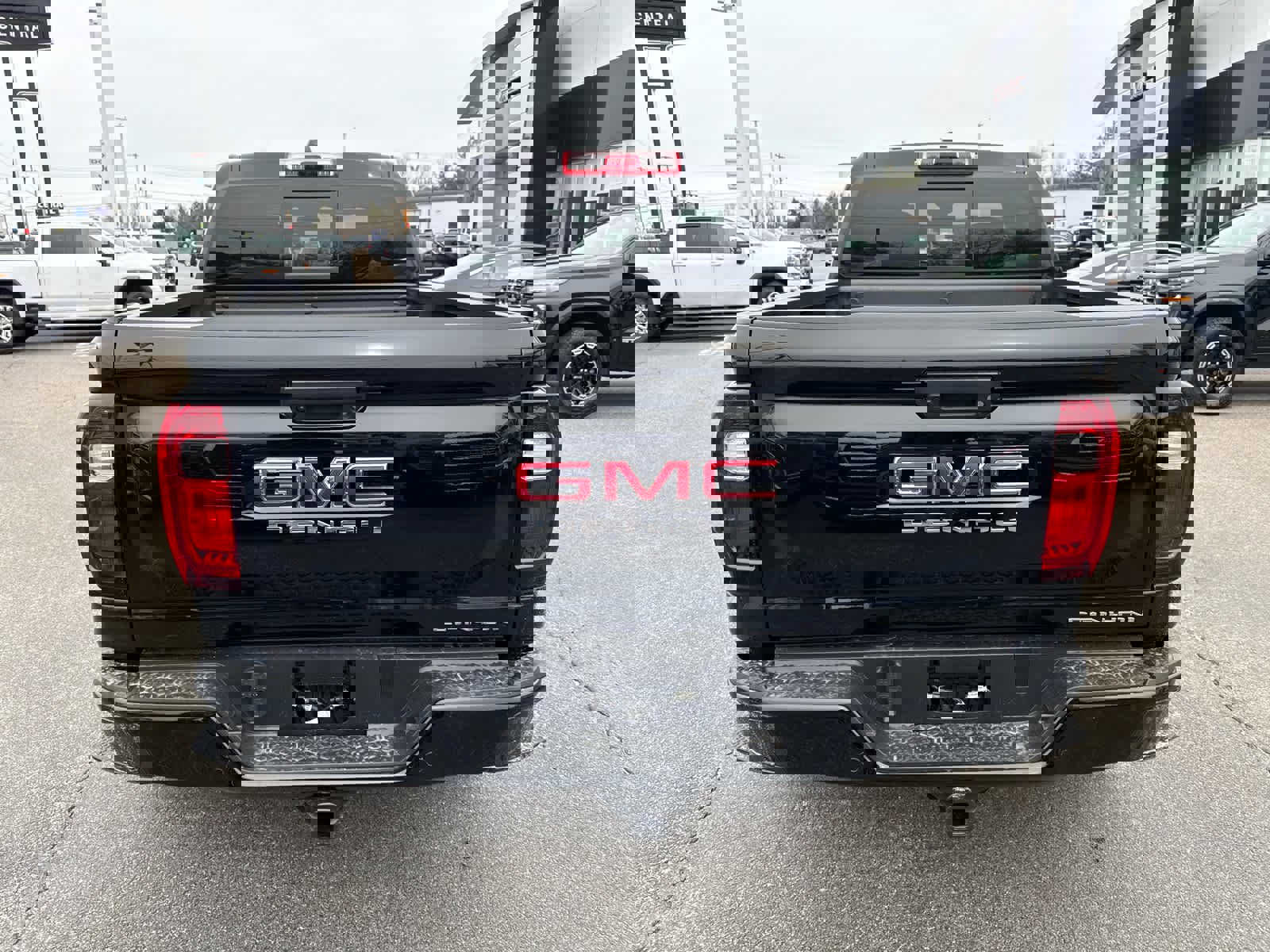 New 2026 GMC Canyon Denali image 4