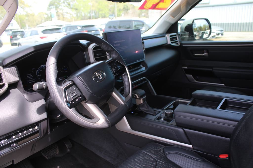 Used 2024 Toyota Tundra Limited image 29