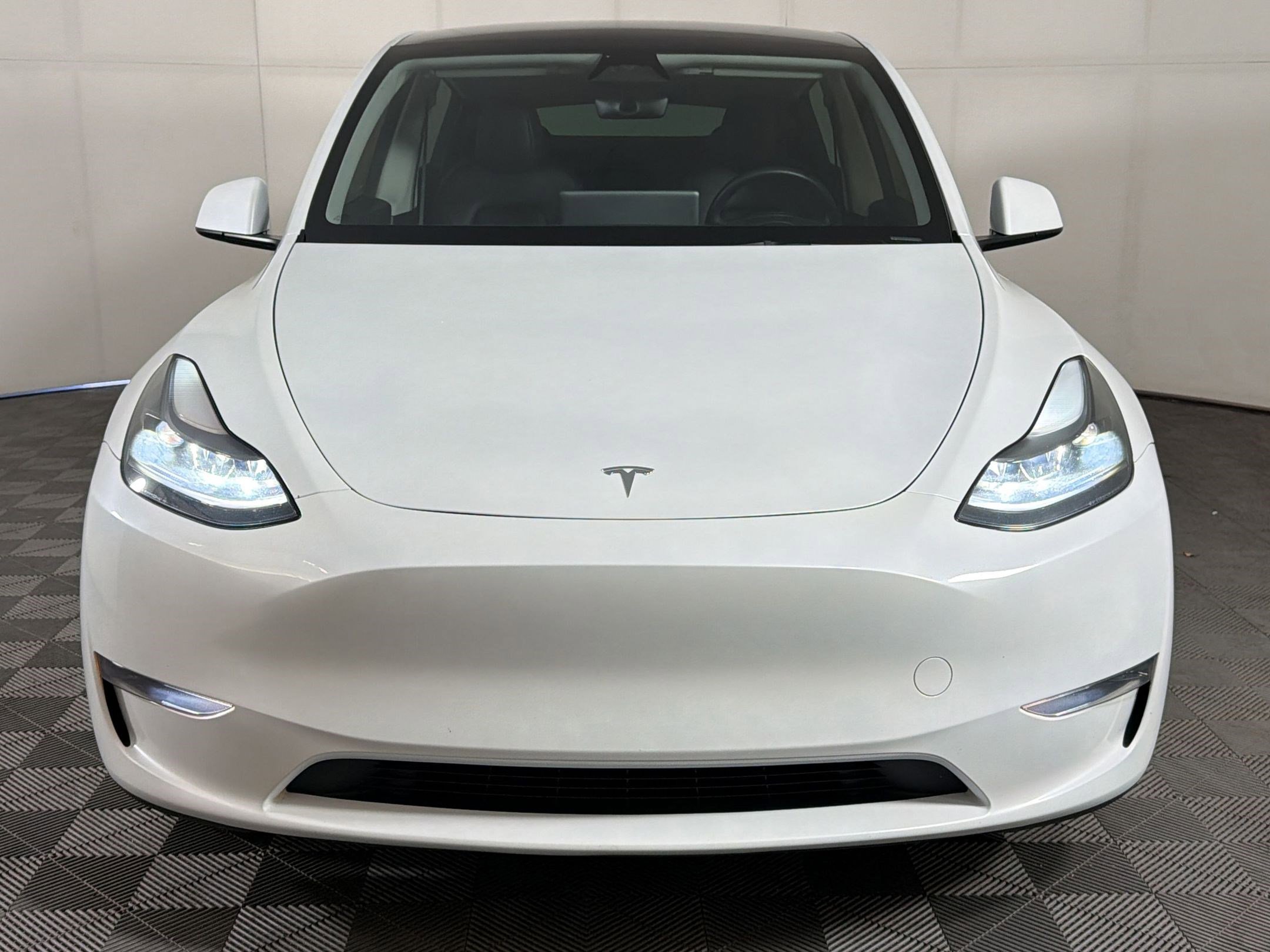 Used 2024 Tesla Model Y Long Range image 6