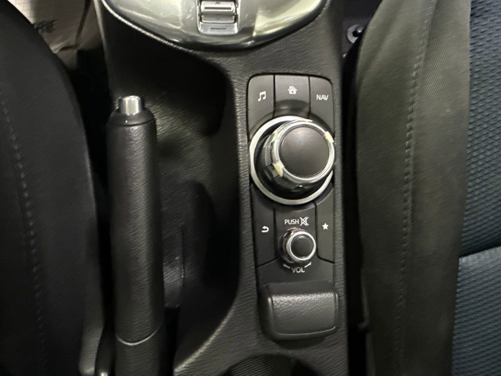 Used 2017 Toyota Yaris iA FWD image 18
