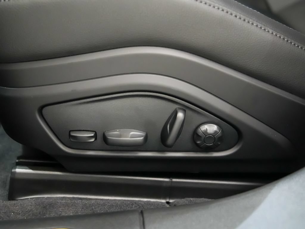 New 2026 Porsche Panamera 4 AWD/4WD image 23