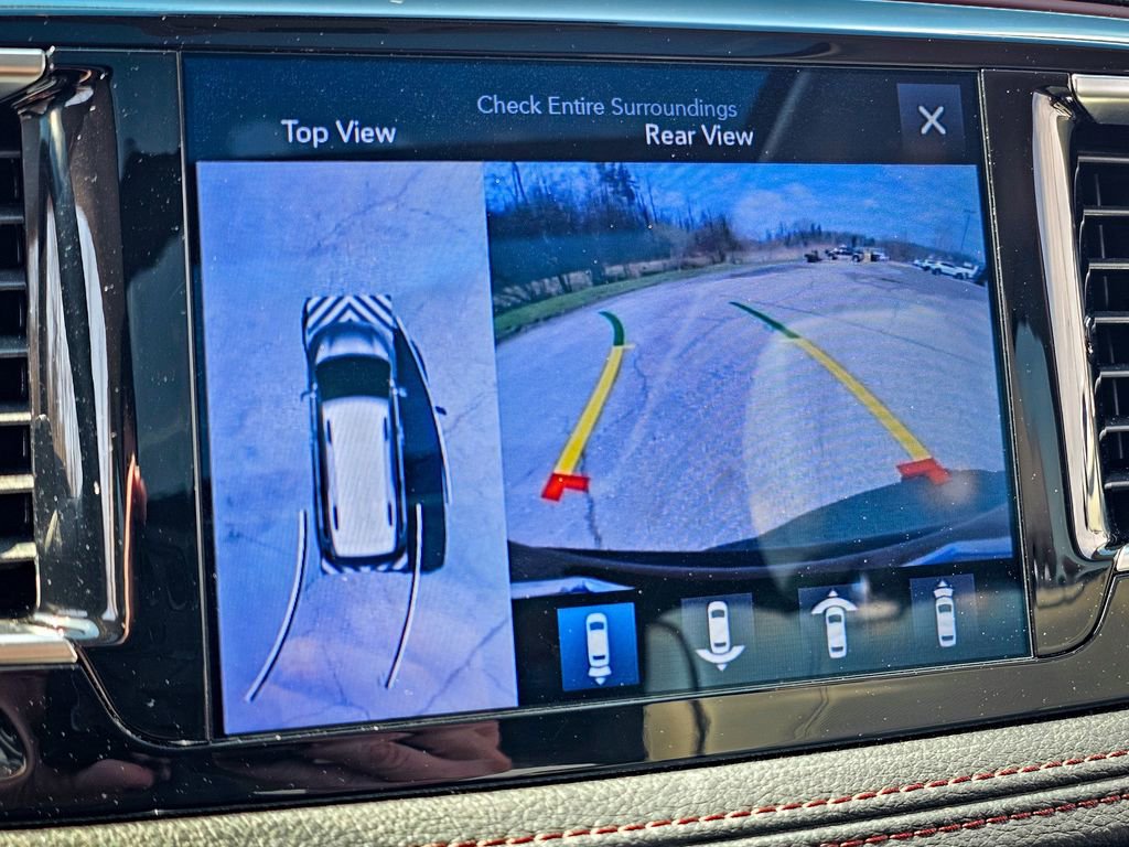 Used 2017 Chrysler Pacifica Limited w/ UConnect Theater Package image 26