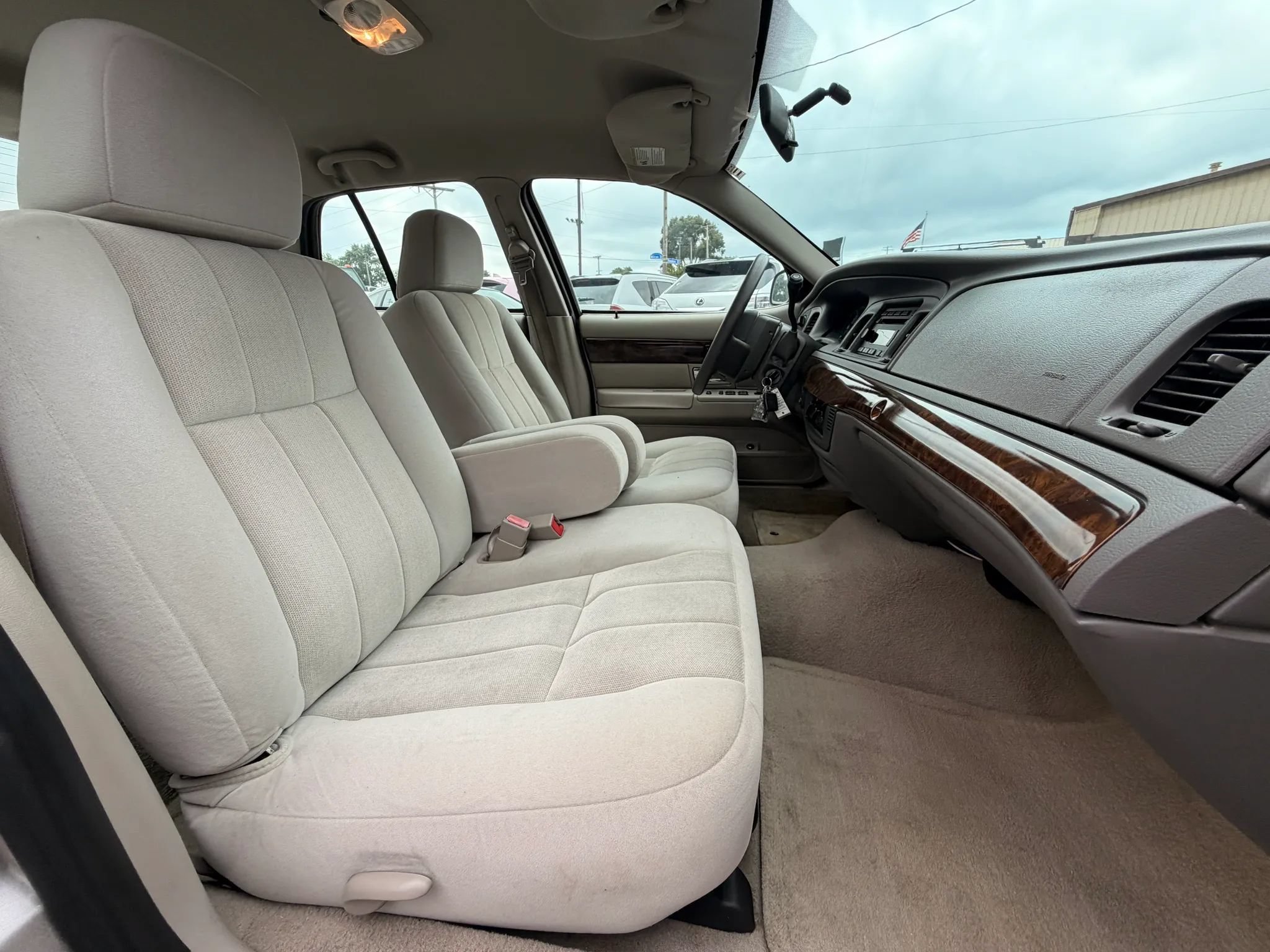 Used 2008 Mercury Grand Marquis GS RWD image 21