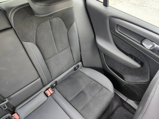 Certified 2023 Volvo C40 P8 Recharge Plus w/ Climate Package AWD/4WD image 16