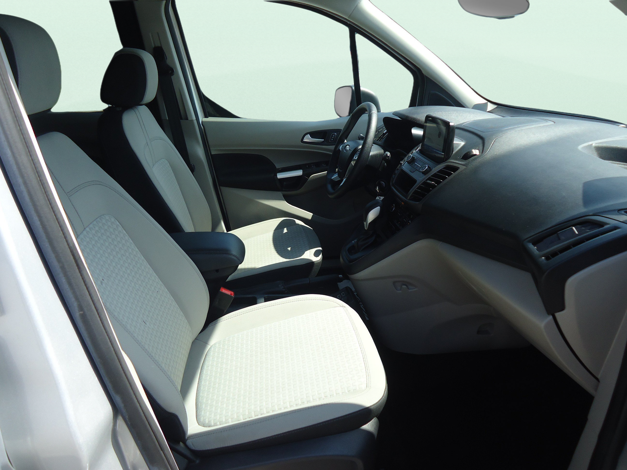 Used 2022 Ford Transit Connect XLT FWD image 23