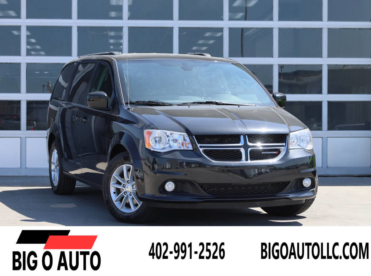 Used 2019 Dodge Grand Caravan SXT FWD image 1