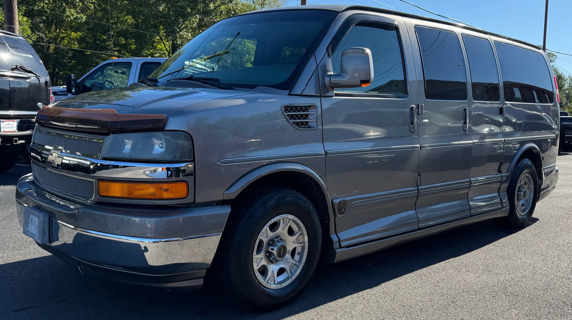 Used 2008 Chevrolet Express 1500 w/ Preferred Equipment Group RWD image 4