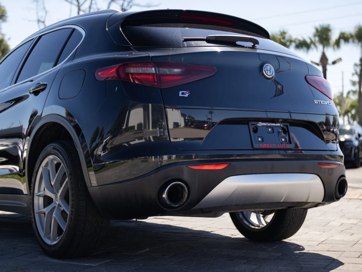 Used 2018 Alfa Romeo Stelvio Ti AWD/4WD image 8