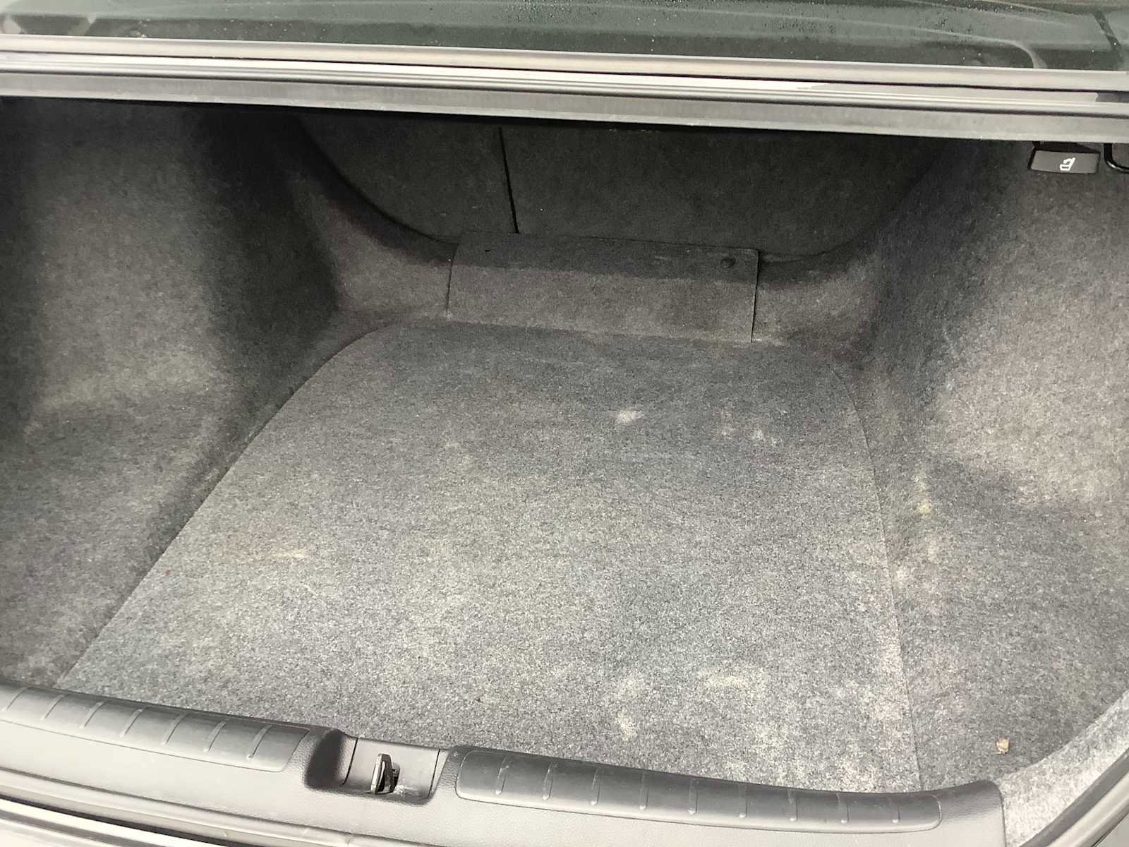 Used 2018 Honda Accord Sport image 14