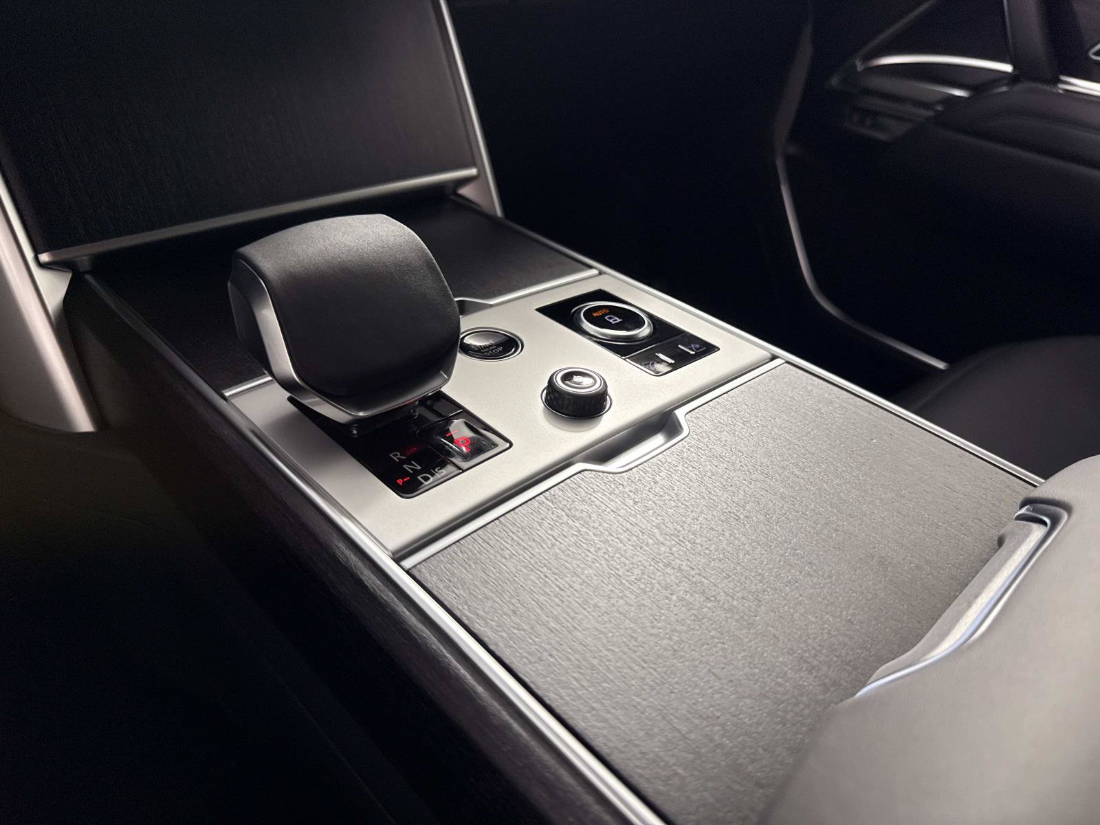 New 2027 Land Rover Range Rover SE AWD/4WD image 30
