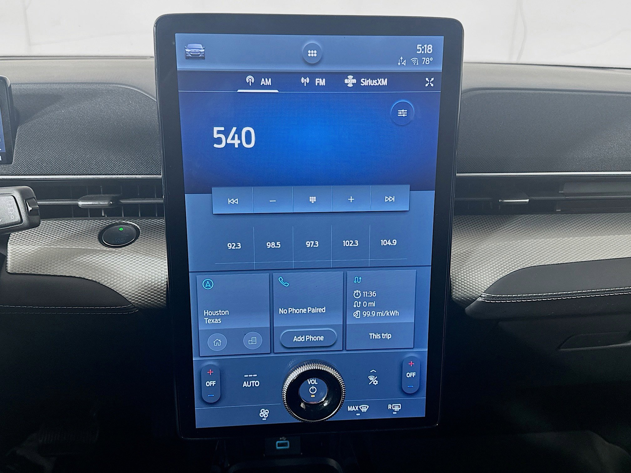 Used 2021 Ford Mustang Mach-E Select image 21