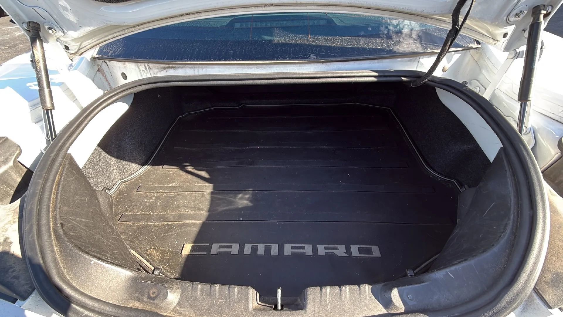 Used 2011 Chevrolet Camaro LS image 12