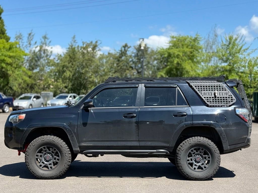 Used 2016 Toyota 4Runner SR5 Premium AWD/4WD image 2