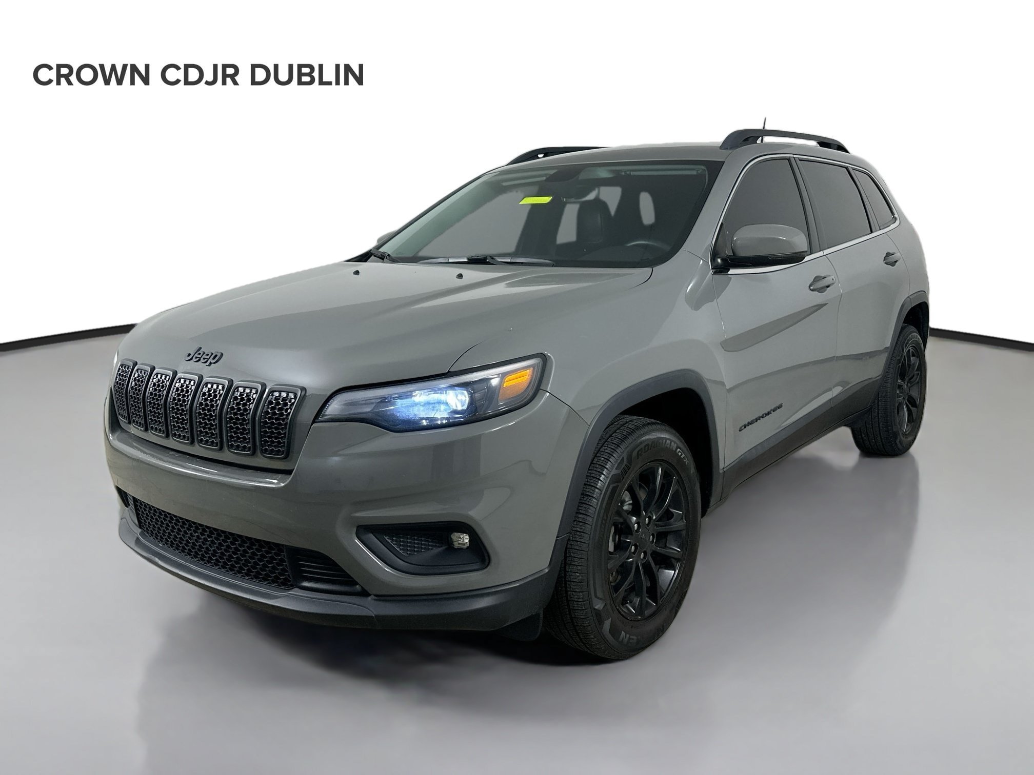 Used 2019 Jeep Cherokee Latitude Plus w/ Comfort/Convenience Group AWD/4WD image 1