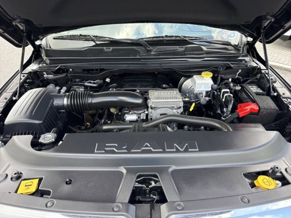 Used 2023 RAM 1500 Limited w/ Body Color Bumper Group AWD/4WD image 45