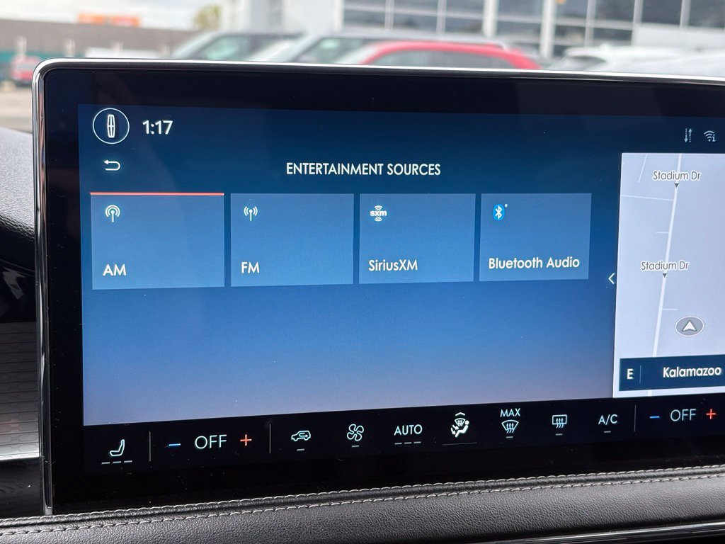 Used 2023 Lincoln Corsair AWD image 30
