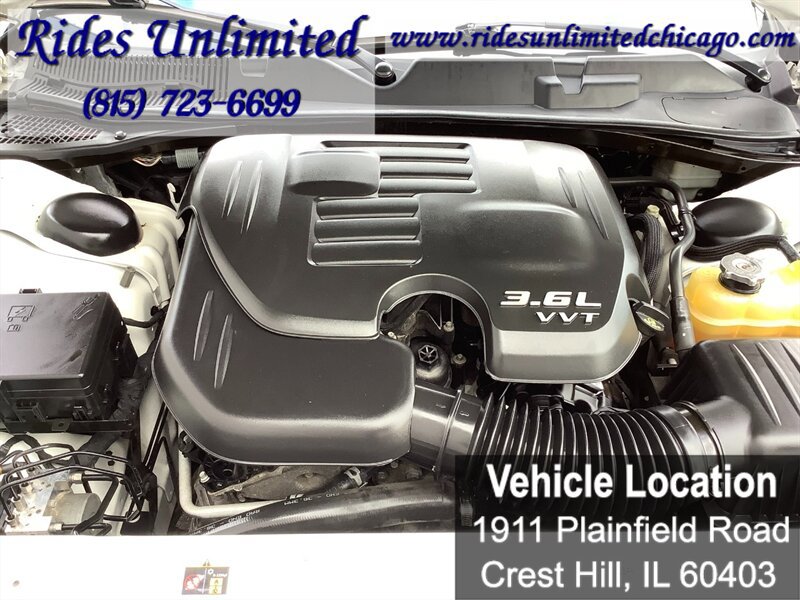 Used 2015 Dodge Challenger SXT w/ Super Sport Group (SS/T) RWD image 40