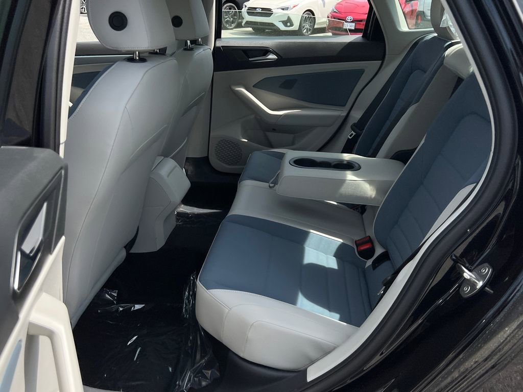 New 2026 Volkswagen Jetta SE FWD image 11