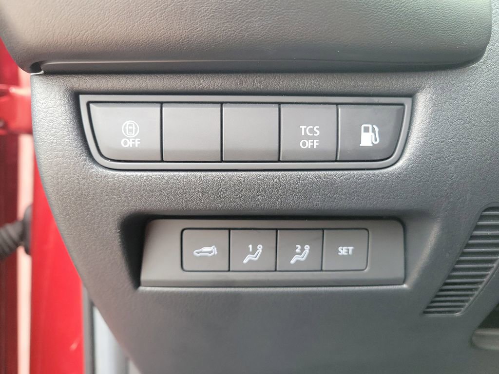 Certified 2025 MAZDA CX-50 AWD 2.5 Hybrid w/ Premium Pkg image 22