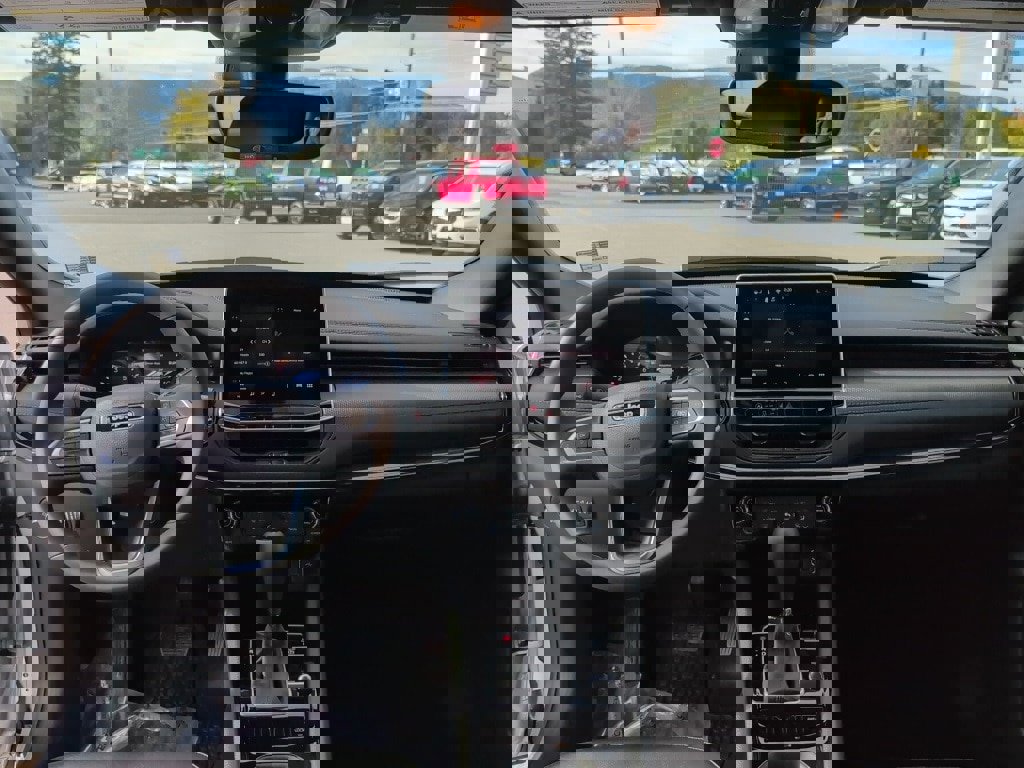 New 2026 Jeep Compass Latitude w/ Quick Order Package 29K image 16