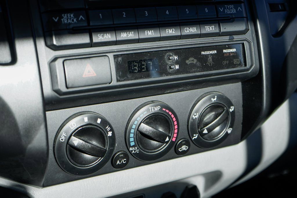 Used 2012 Toyota Tacoma 2WD Regular Cab image 24
