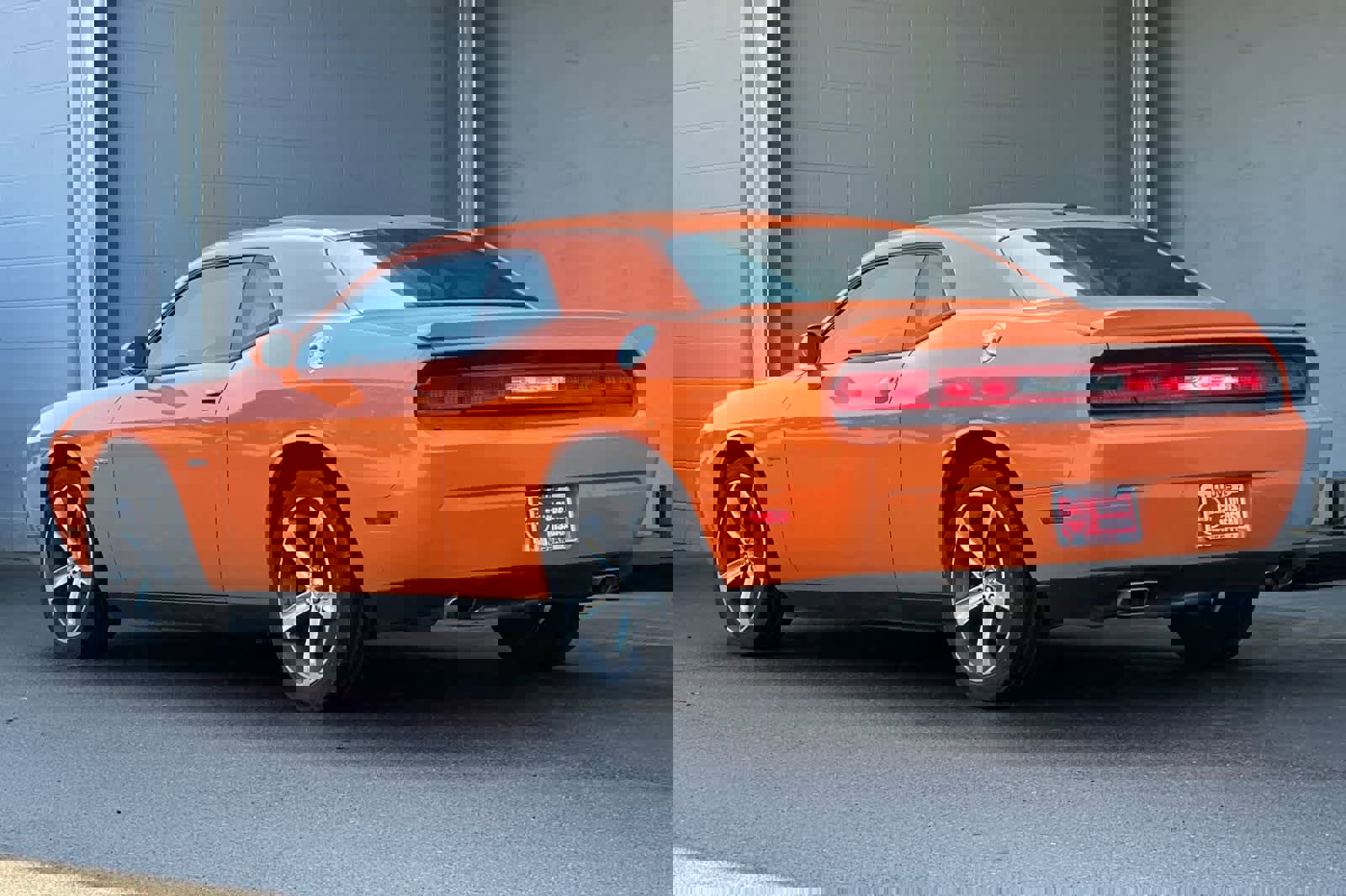 Used 2014 Dodge Challenger SXT image 7