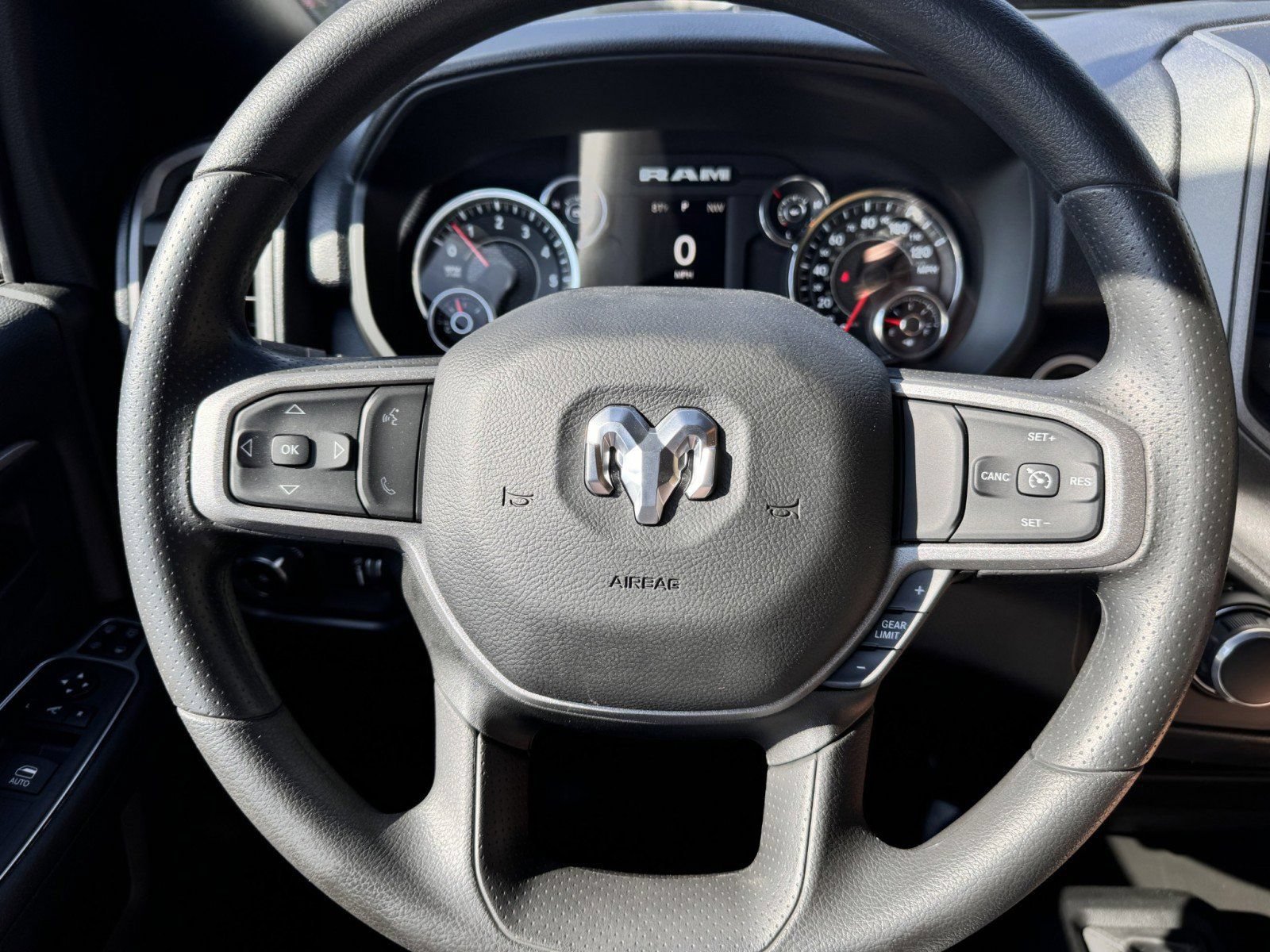 New 2024 RAM 3500 Tradesman w/ Chrome Appearance Group AWD/4WD image 19