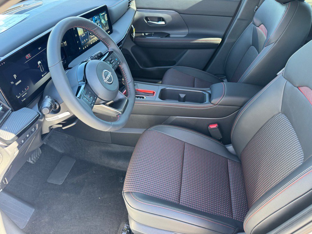 New 2027 Nissan Kicks SR FWD image 10