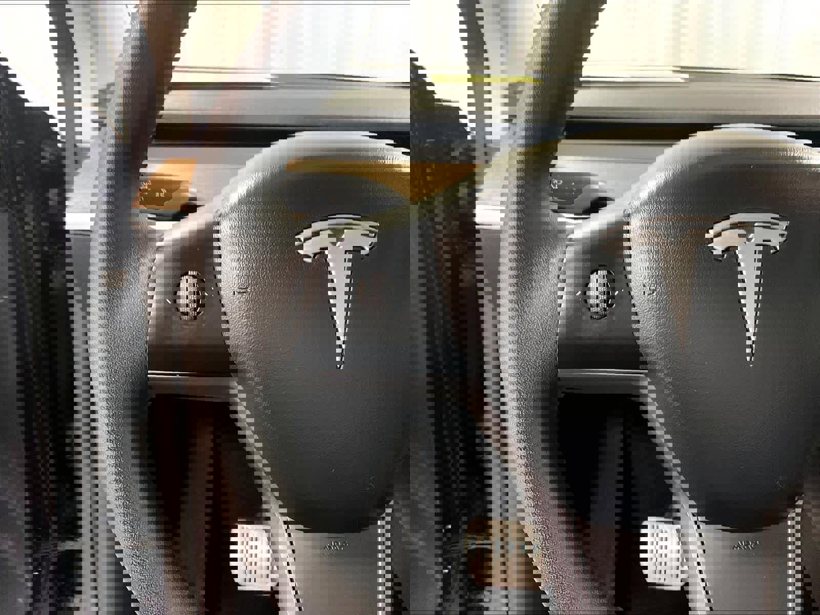 Used 2021 Tesla Model Y Performance image 23