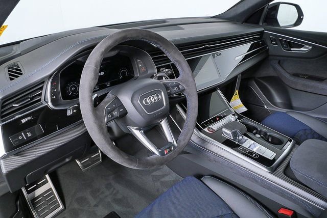 New 2026 Audi RS Q8 performance image 4