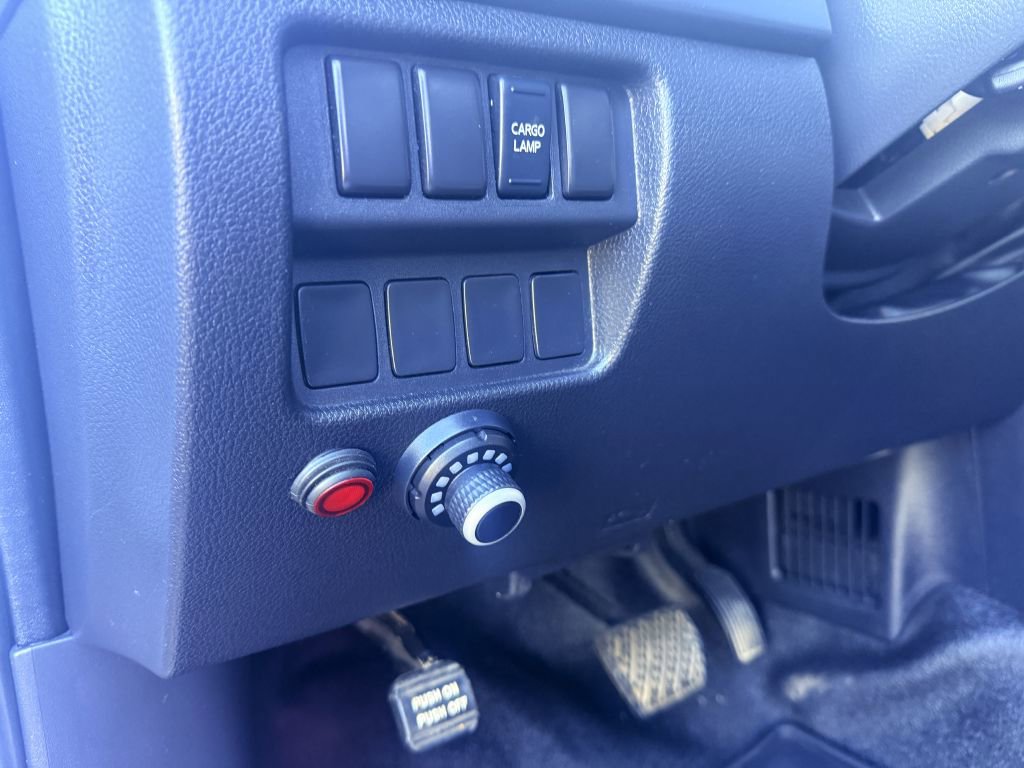 Used 2017 Nissan Titan S image 14