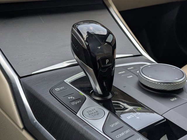 Used 2021 BMW 330i xDrive Sedan AWD/4WD image 12