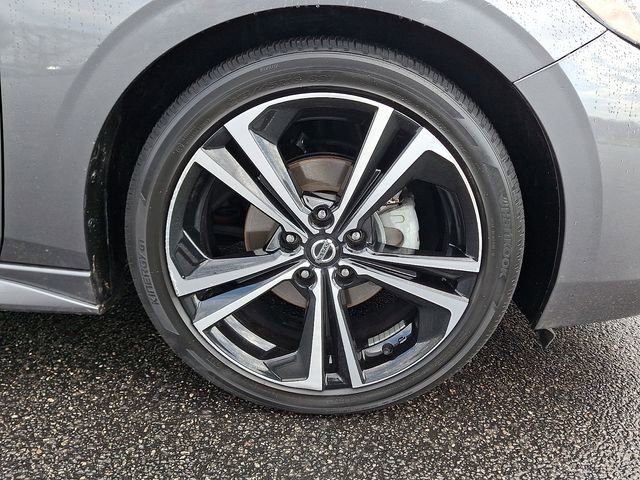 Used 2023 Nissan Sentra SR w/ SR Premium Package image 8