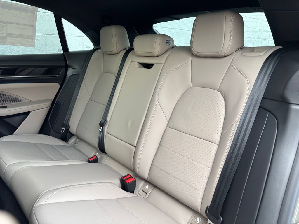 New 2025 Porsche Macan 4 Electric image 7