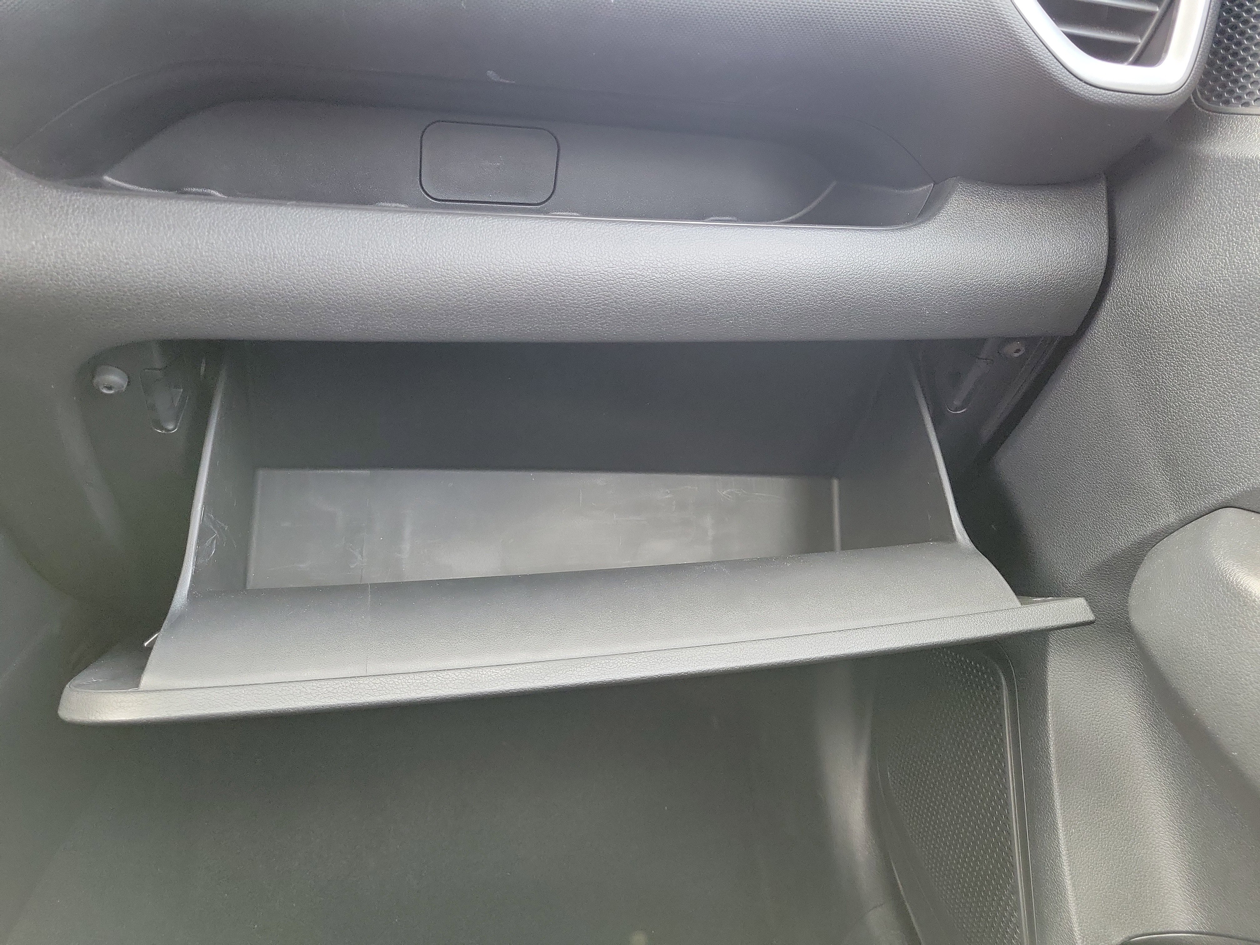 Used 2023 Hyundai Venue SE FWD image 30